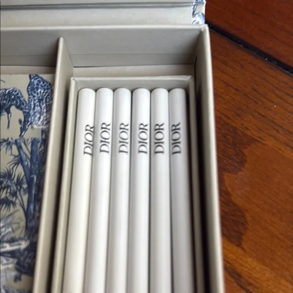 Dior Beige and Blue Map Design Stationery Set - Picture 5 of 6